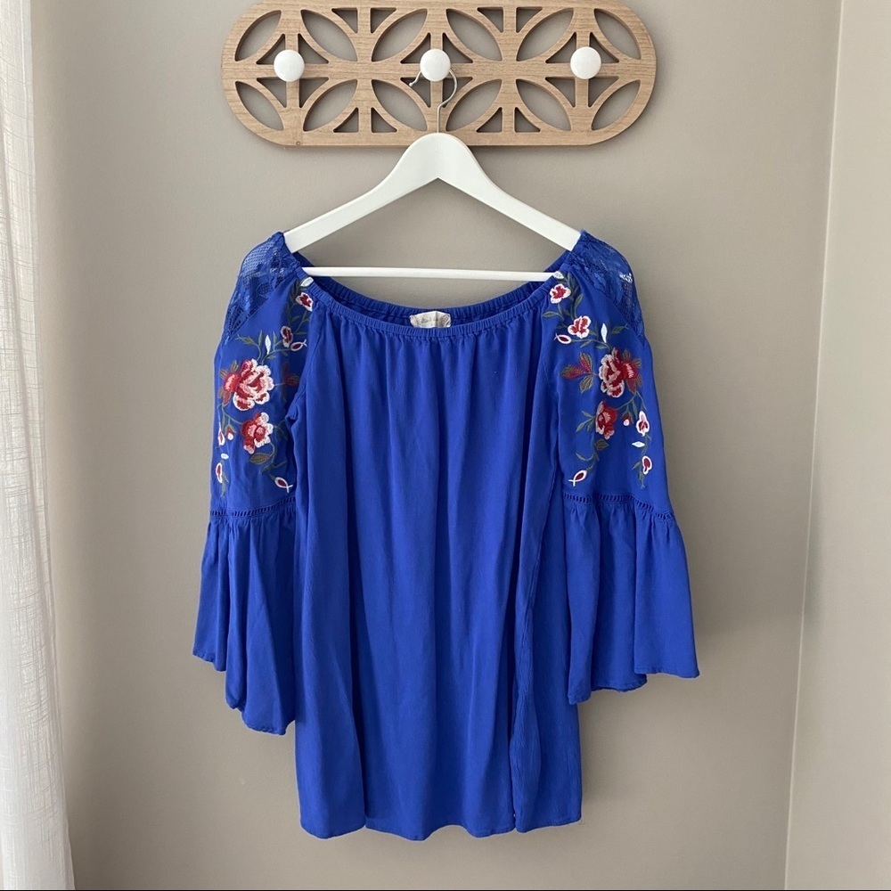 Altar'd State Off Shoulder Embroidered Tunic Blue Sz Small